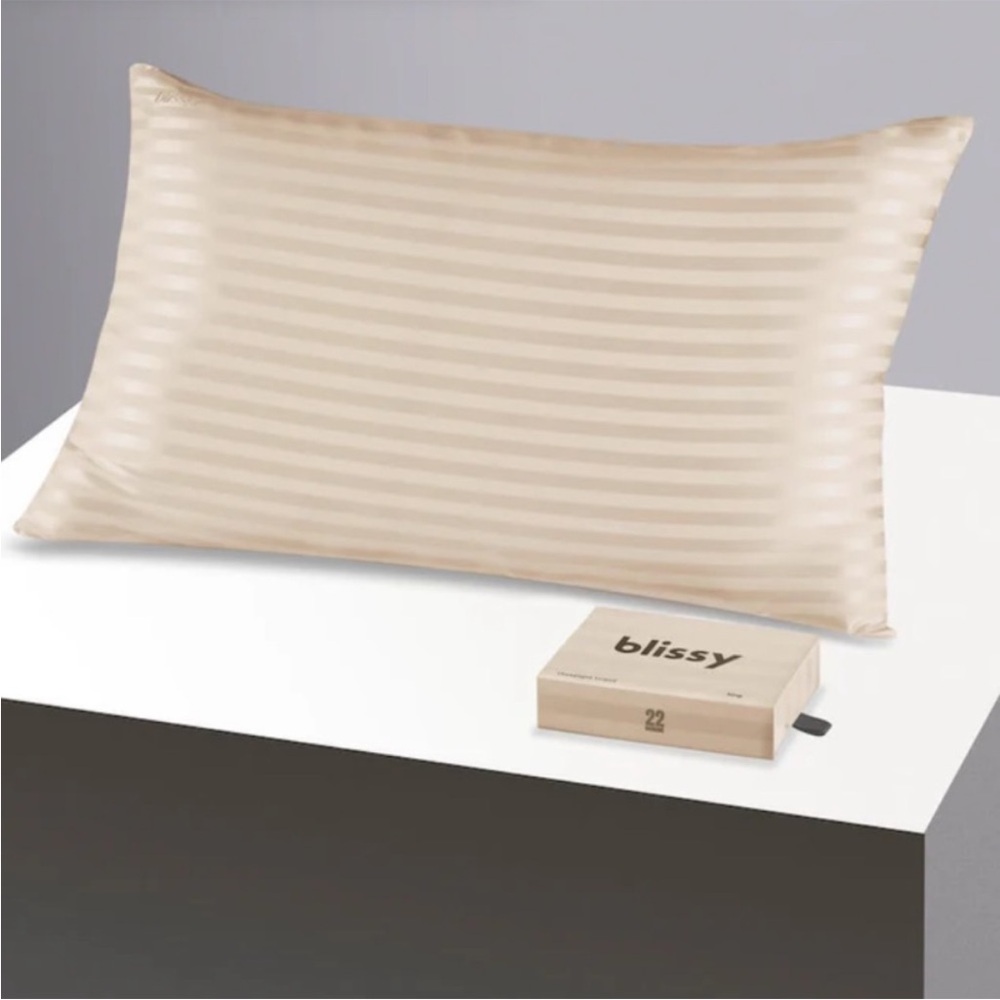Blissy Silk Pillowcase